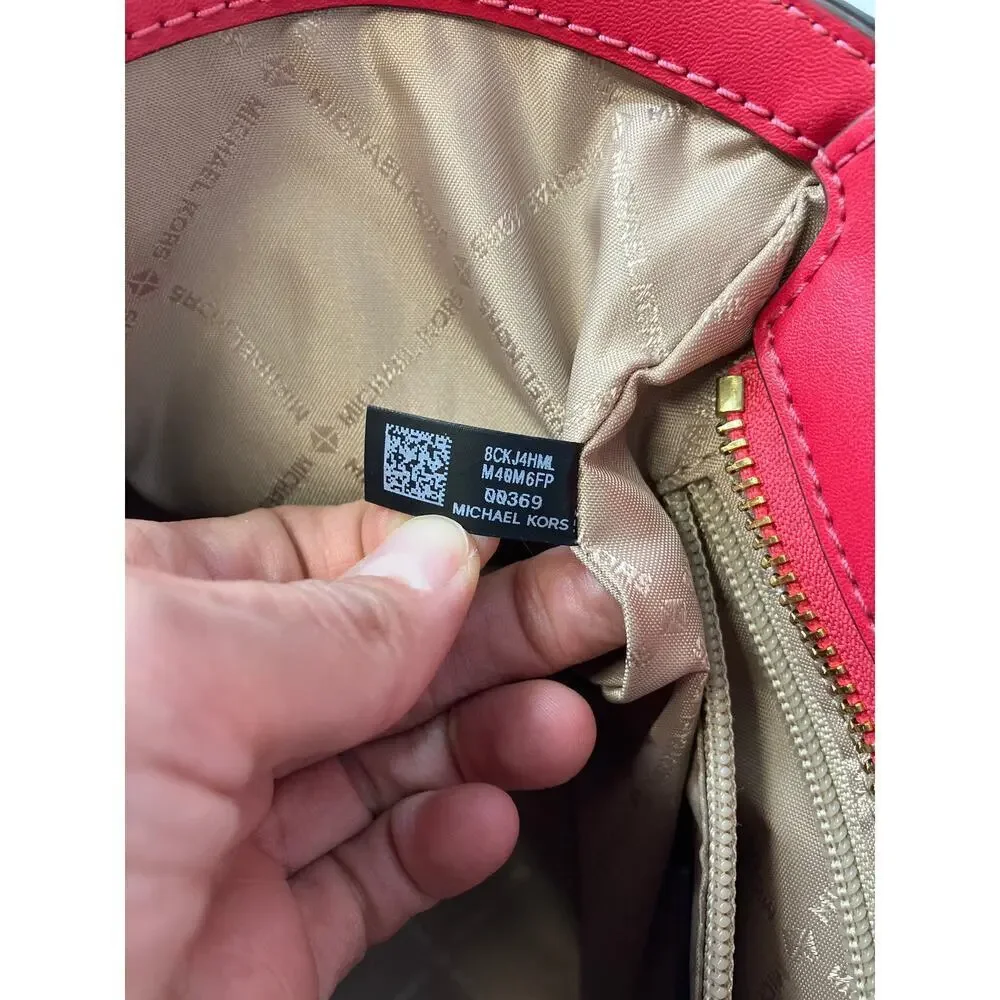 MICHAEL KORS WATERMELON COLOR PEBBLED LEATHER CROSSBODYBAG